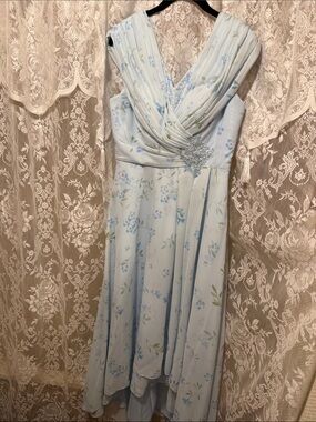 Light Blue Floral Draped V-Neck Women's Dress